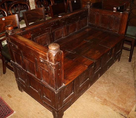 Hardwood settle
